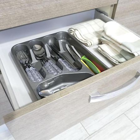 Modern & Bright 1Bd Apartment Near Main Square Пловдив Екстериор снимка
