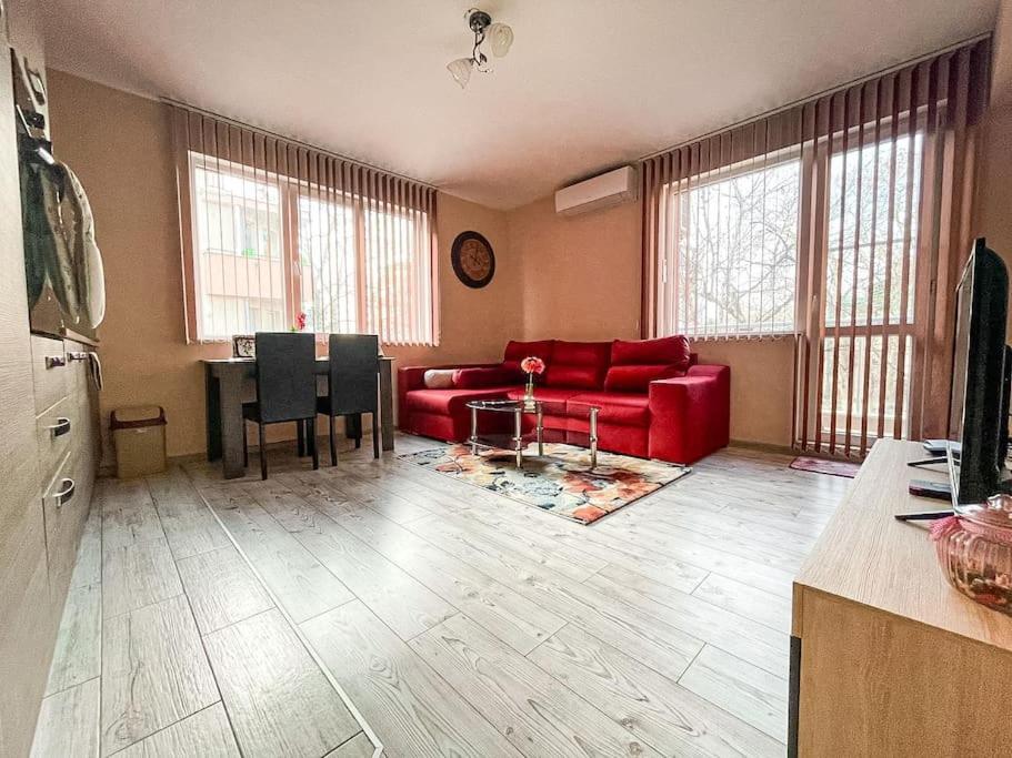 Modern & Bright 1Bd Apartment Near Main Square Пловдив Екстериор снимка