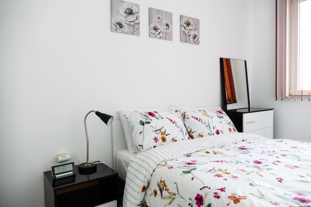 Modern & Bright 1Bd Apartment Near Main Square Пловдив Екстериор снимка