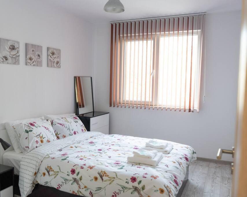 Modern & Bright 1Bd Apartment Near Main Square Пловдив Екстериор снимка