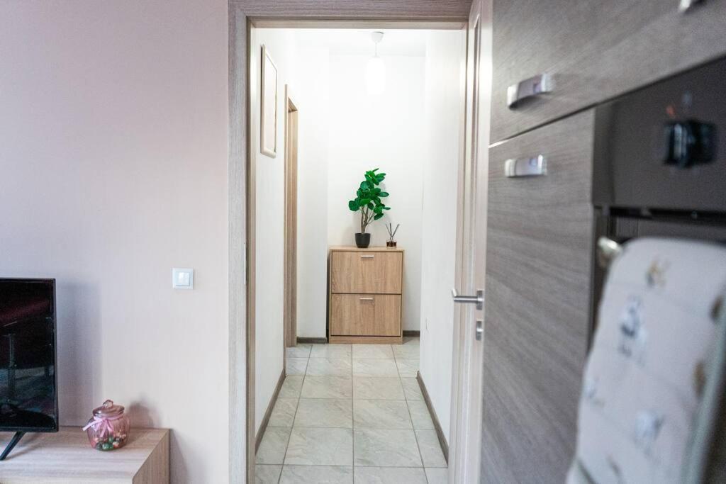 Modern & Bright 1Bd Apartment Near Main Square Пловдив Екстериор снимка
