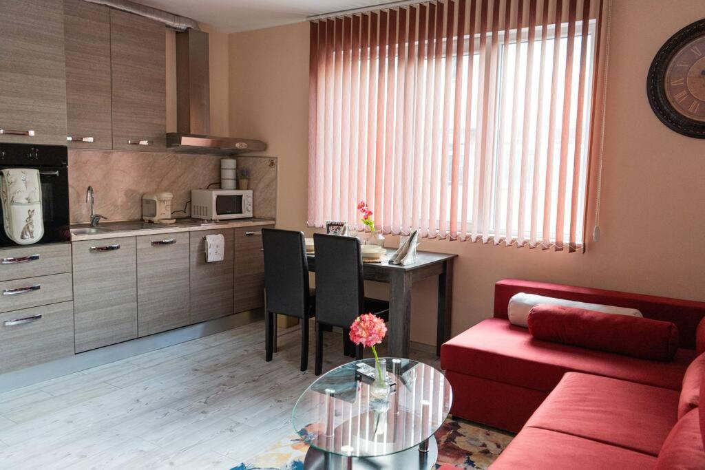 Modern & Bright 1Bd Apartment Near Main Square Пловдив Екстериор снимка